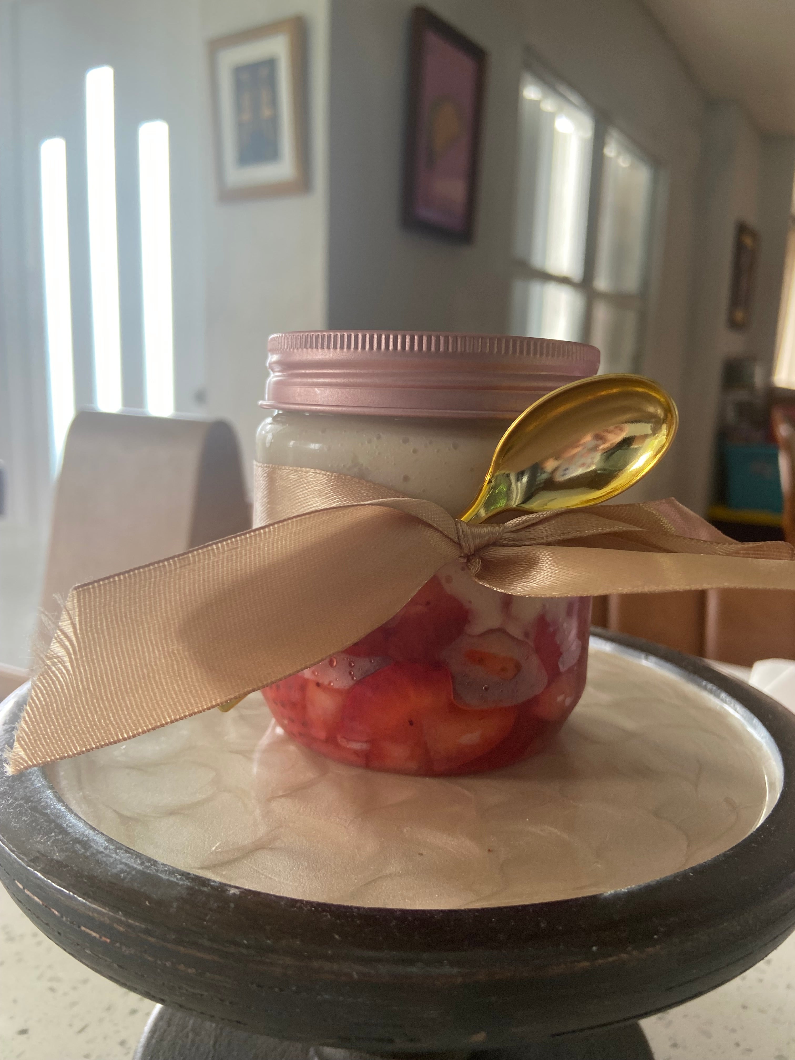 Fresas con crema vegana sin azúcar