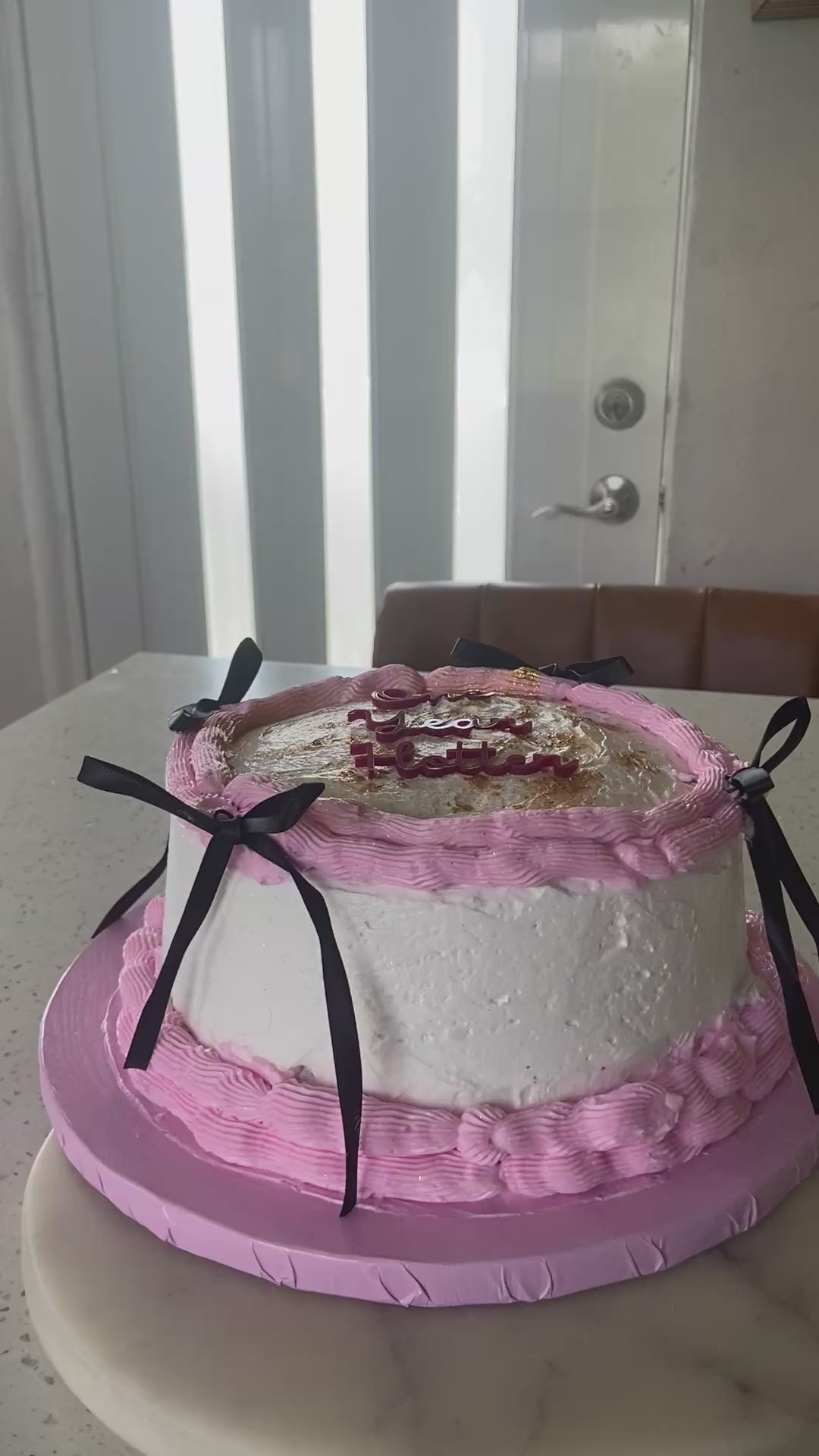 Custom Cakes/Bizcochos Personalizados🍰
